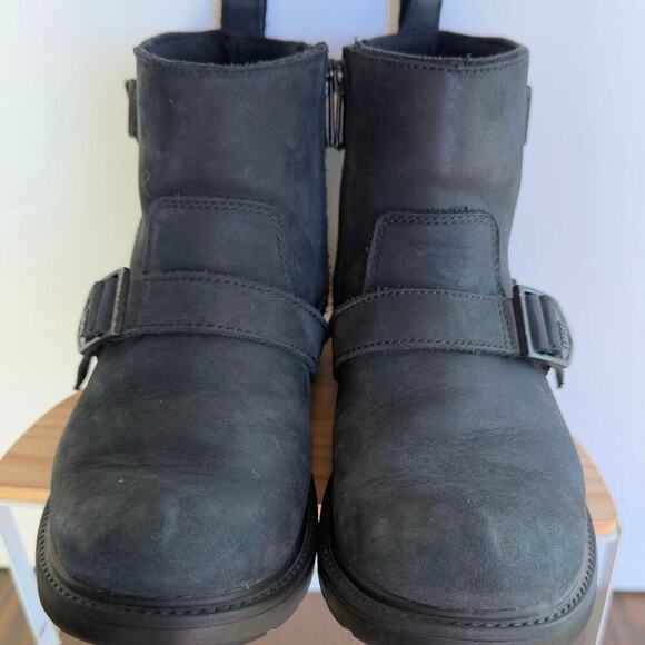 UGG Women's Ashton Short Boot Size 3 Black - Picture 6 of 9